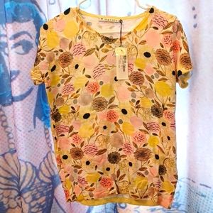 Floral Top New w/ Tags!